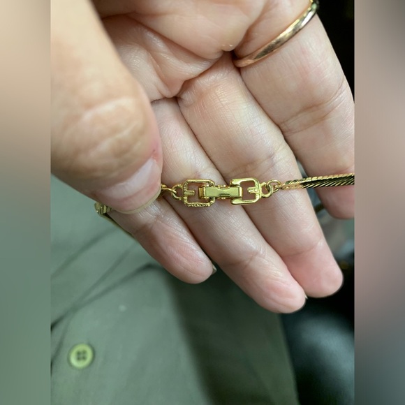 ✨✨Givenchy Gold Plated Necklace✨✨ - Picture 8 of 9